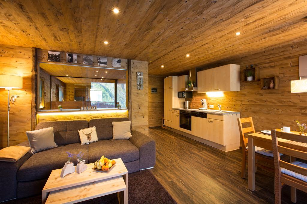 Apartmán Damuelser Holzhus Exteriér fotografie